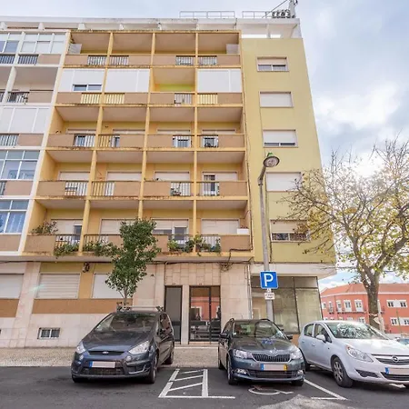 Guestready - Florindas 23 4e * Lisbona